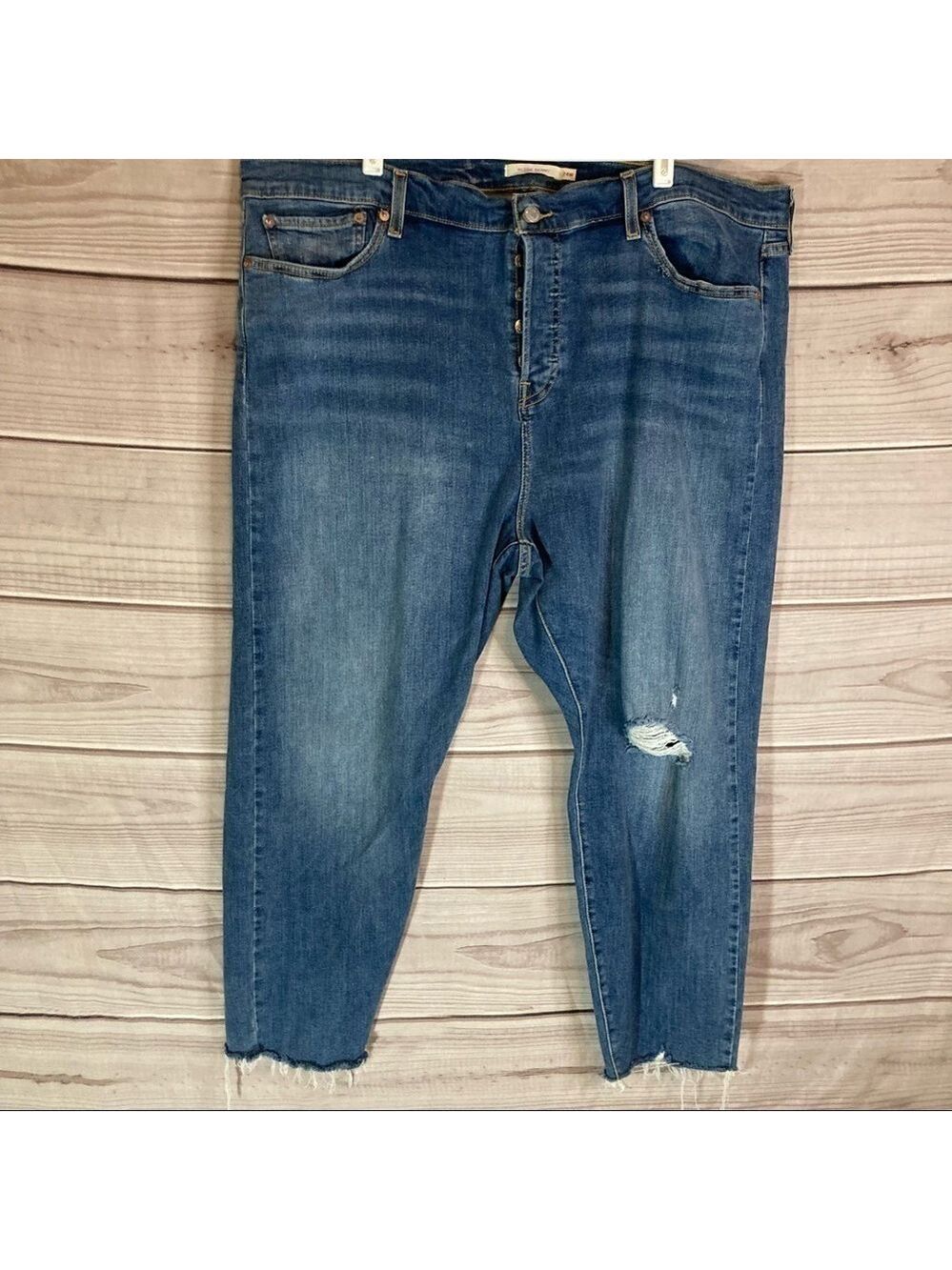 LEVI’S High Waisted Wedgie Fit Distressed Skinny Jeans - Picture 4 of 12